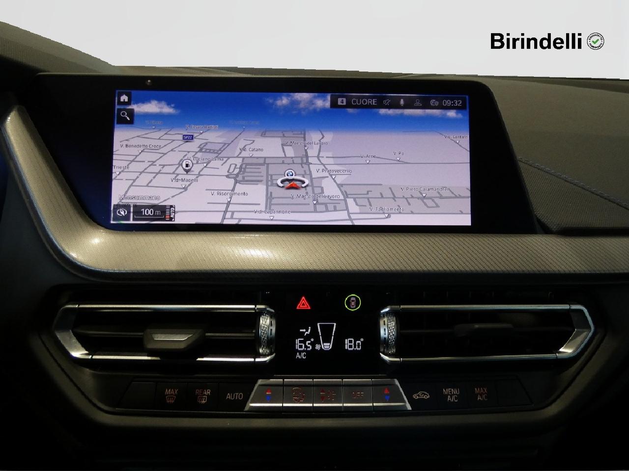 BMW Serie 1 (F40) - 118d 5p. Msport