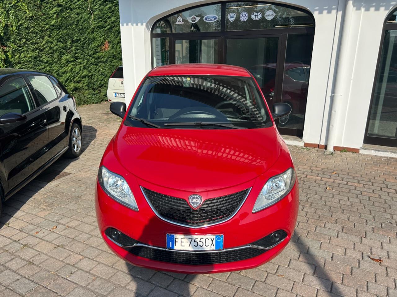 Lancia Ypsilon 1.2 69 CV 5 porte Platinum