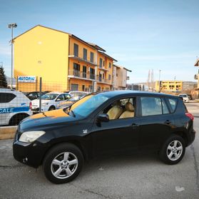 Toyota RAV 4 RAV4 2.2 D-4D 136 CV