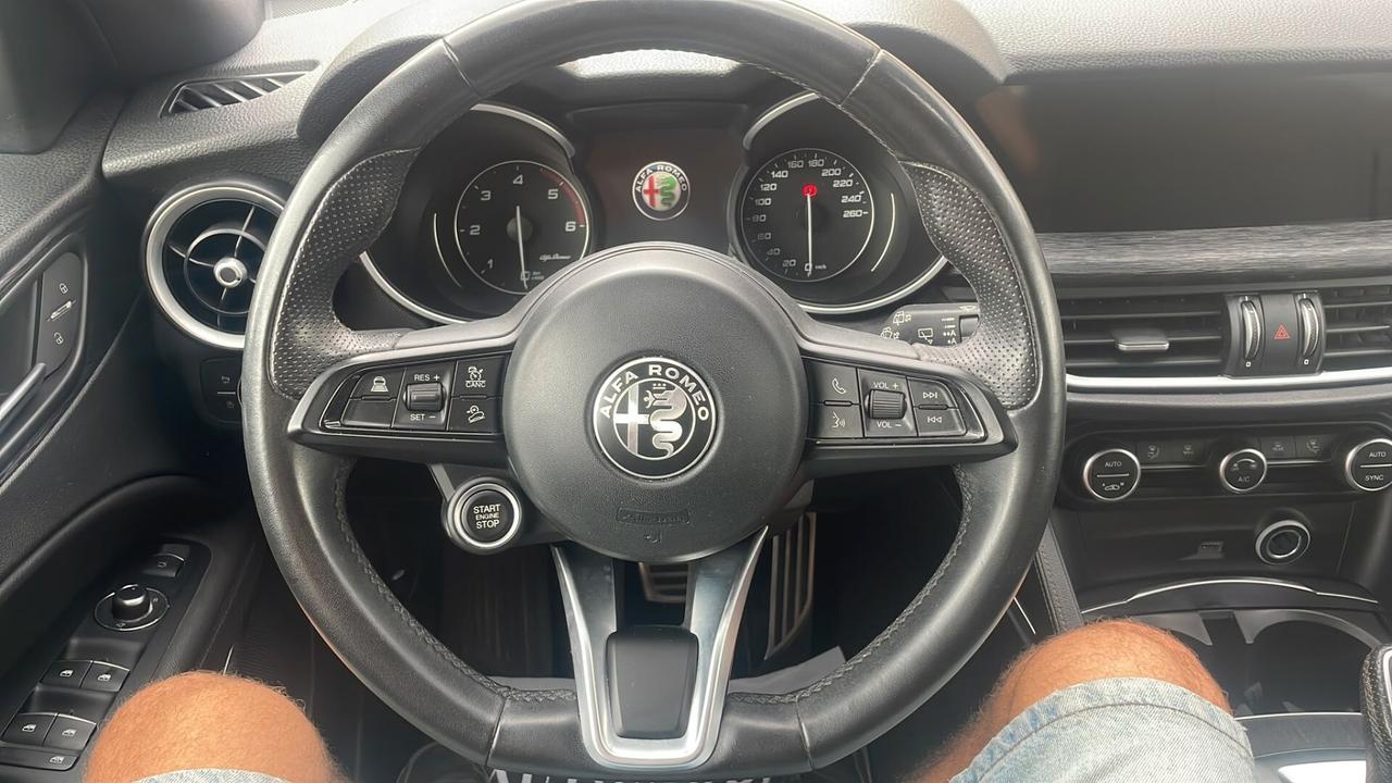 Alfa Romeo Stelvio 2.2 Turbodiesel 160 CV AT8 RWD Sprint