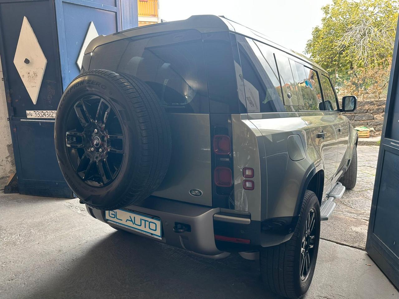 Land Rover Defender 90 3.0D I6 200 CV AWD Auto X-Dynamic S