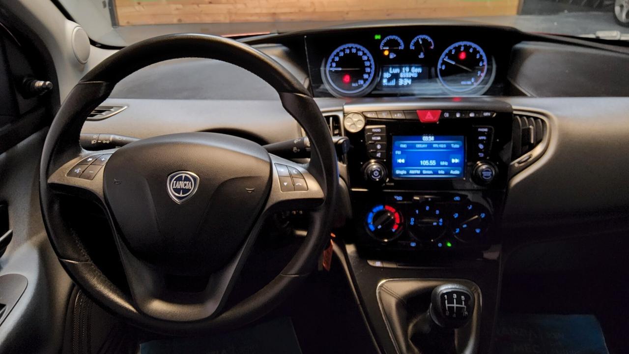 Lancia Ypsilon 1.2 69 CV 5 porte GPL Ecochic Gold