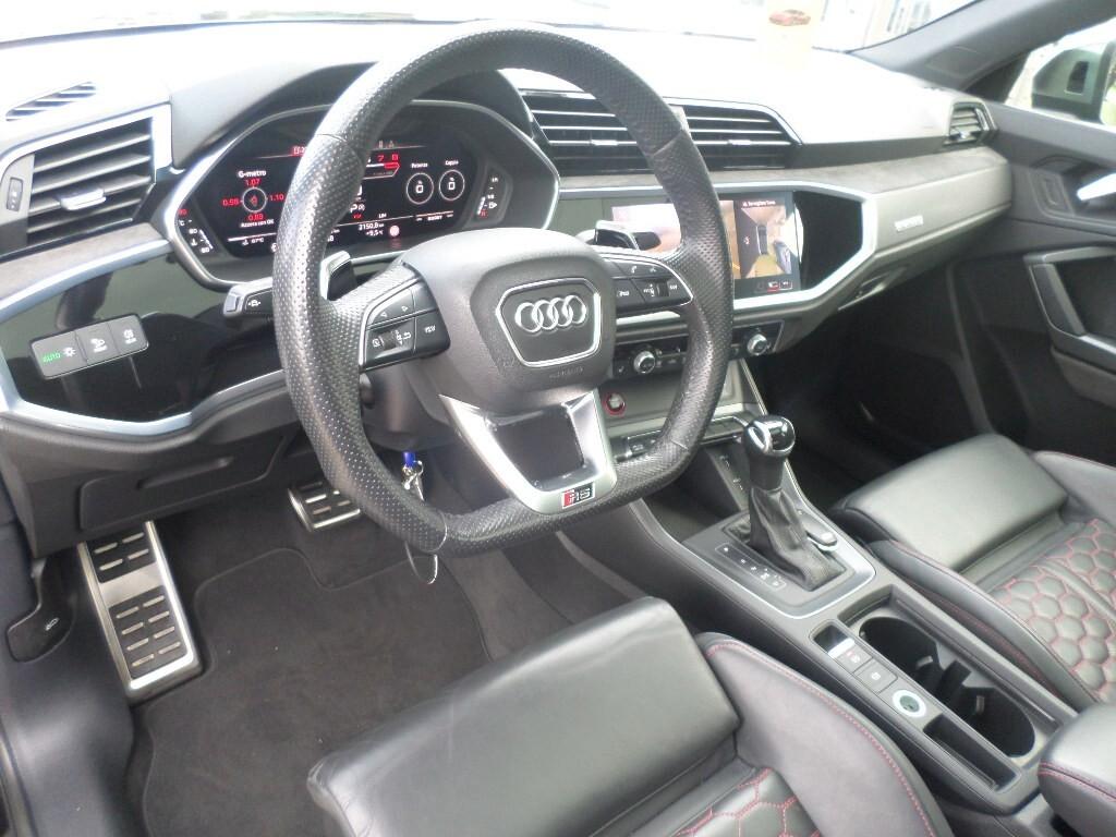 Audi Q3 RS Q3 quattro S tronic