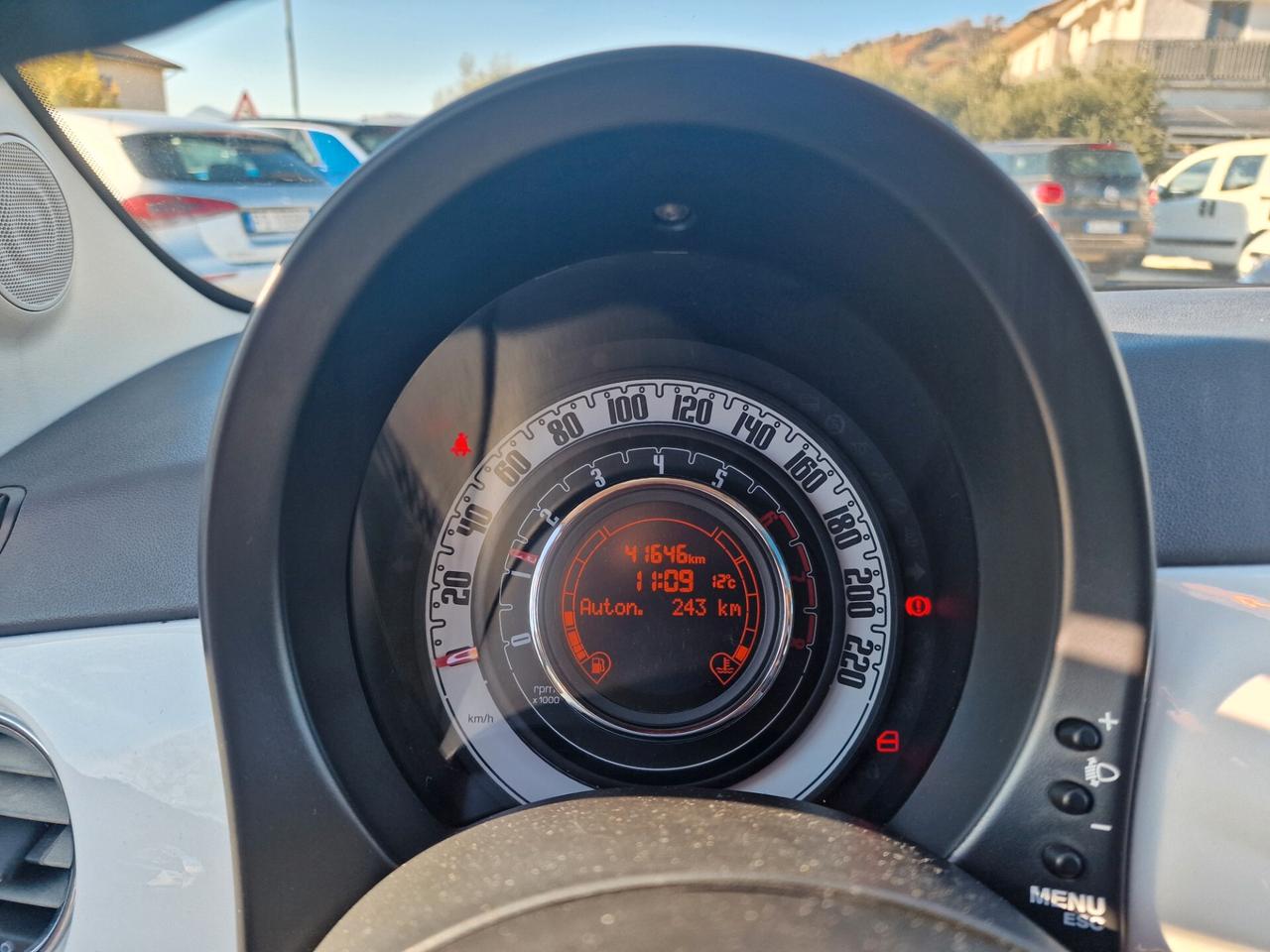 Fiat 500 1.2 Lounge. Soli 41.000 km