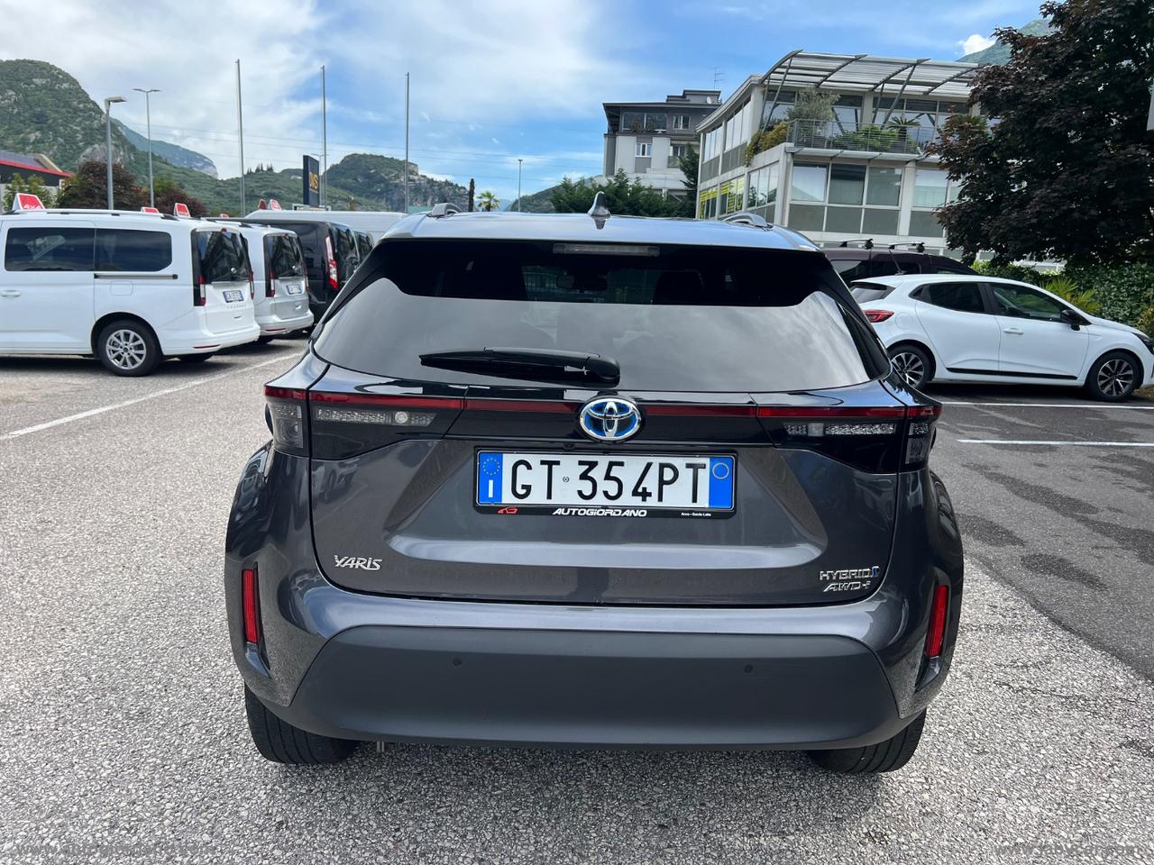 TOYOTA Yaris Cross 1.5 Hyb. 5p. E-CVT AWD Trend