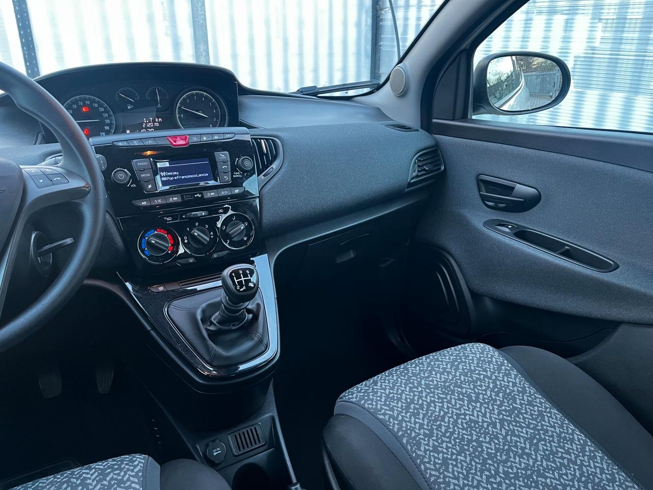 Lancia Ypsilon 0.9 TwinAir 5 porte Metano Ecochic Gold