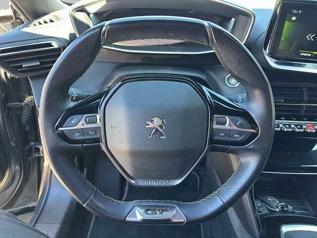 Peugeot 2008 PureTech 130 S&S GT