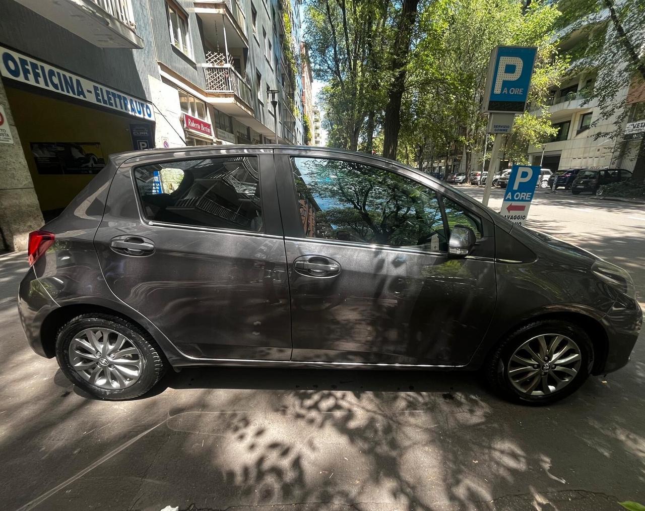 Toyota Yaris 1.0 5 porte Lounge