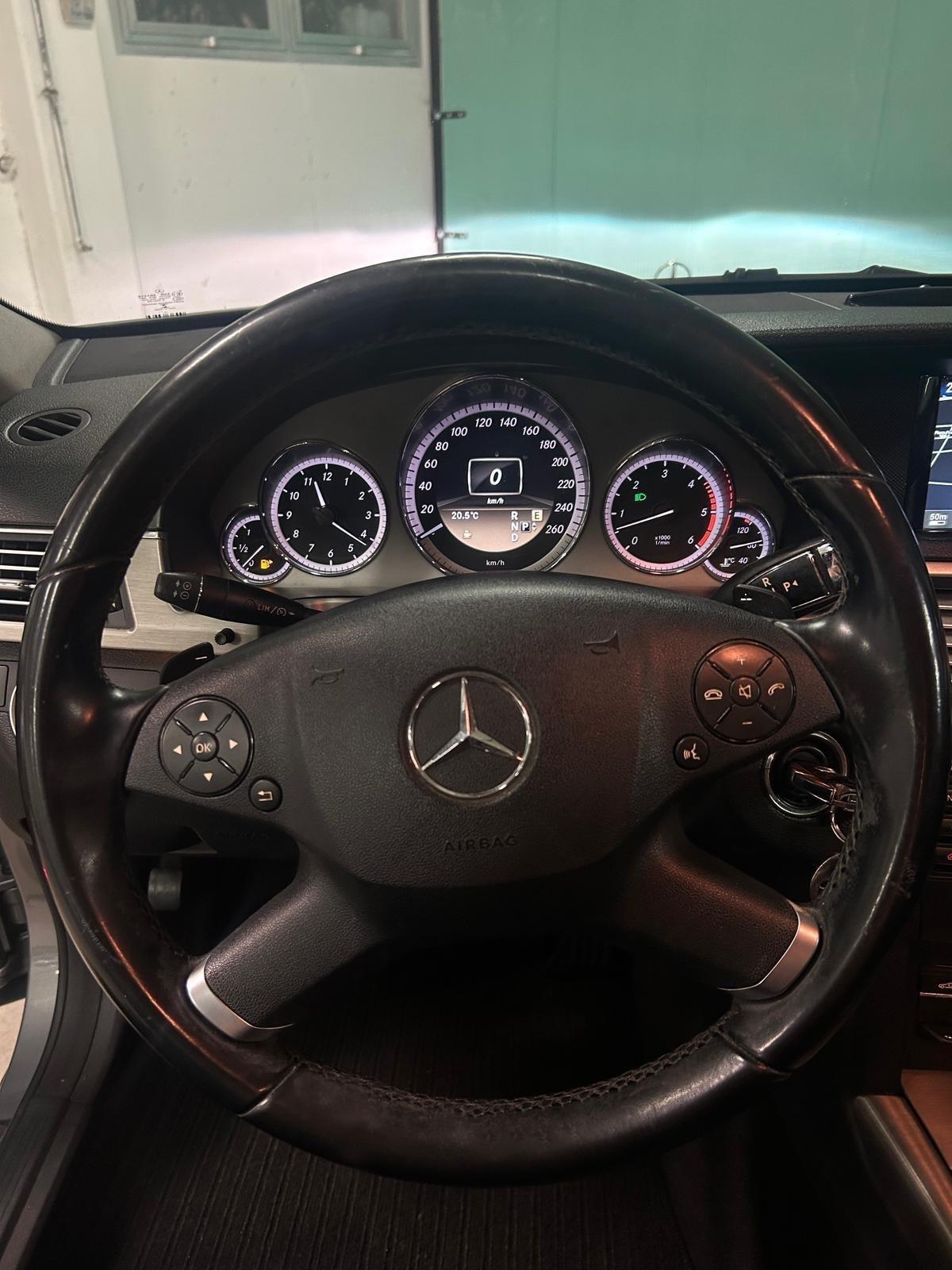 Mercedes-benz E 350 CDI BlueEFFICIENCY Avantgarde AMG