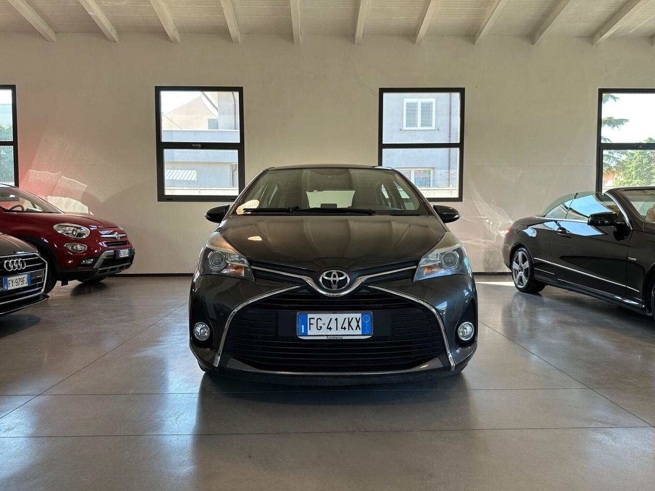 Toyota Yaris 1.0 5 porte Lounge