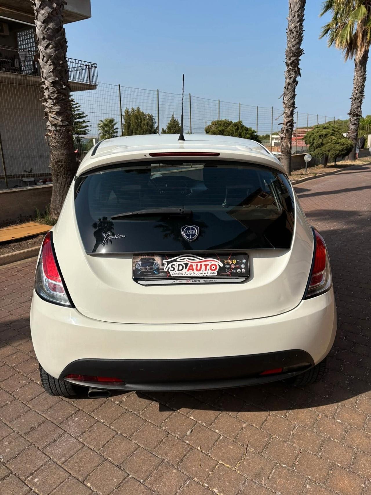 Lancia Ypsilon 1.3 MJT 16V 95 CV 5 porte S&S Platinum//