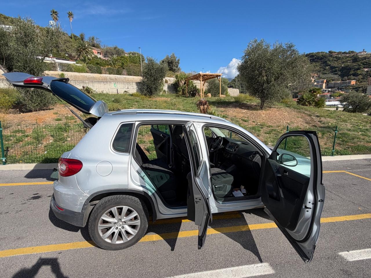 Volkswagen Tiguan 2.0 16V TDI DPF Sport & Style (18°)
