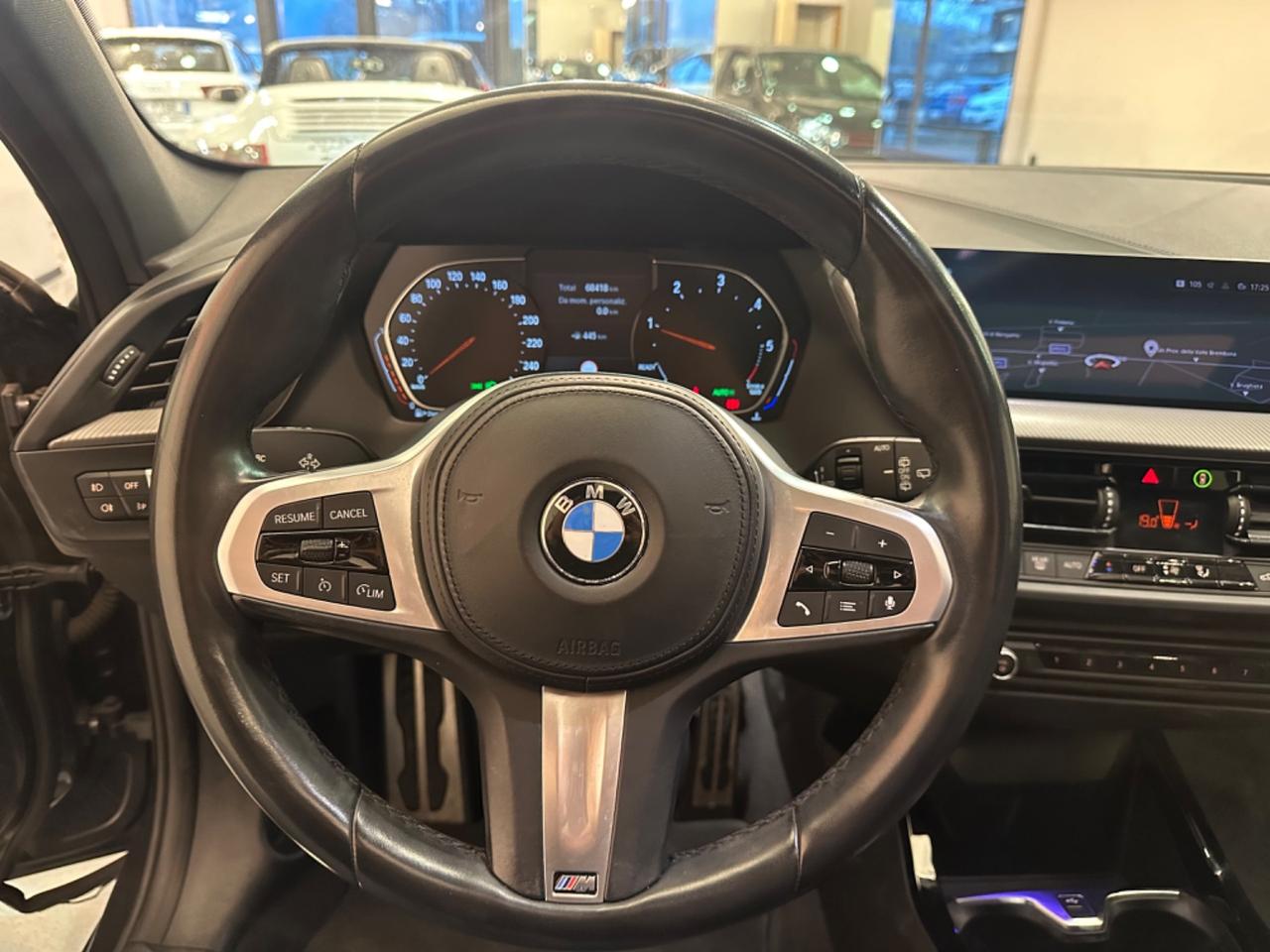 Bmw 116 116d 5p. Msport