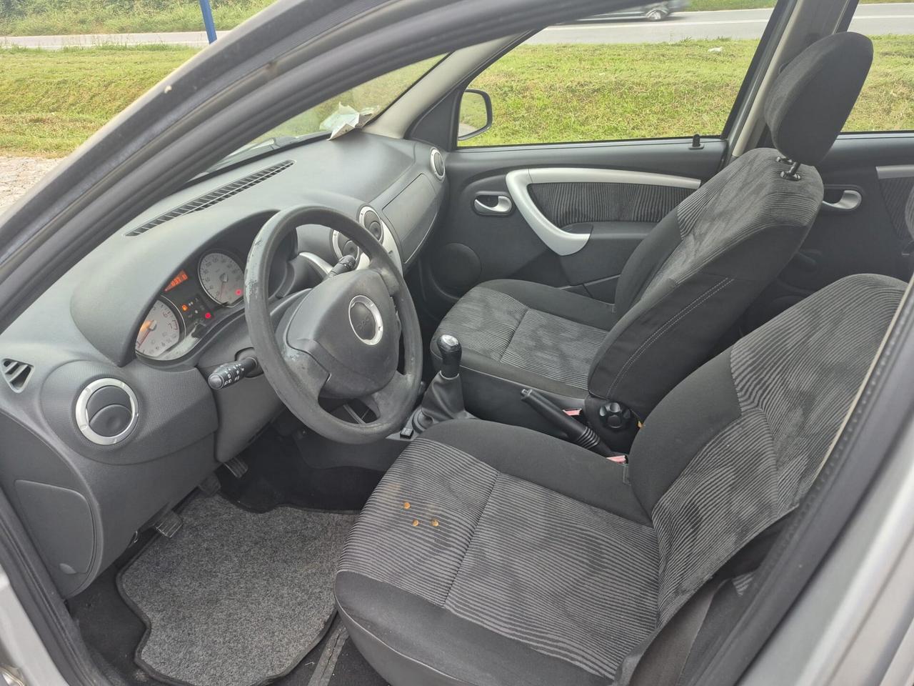 Dacia Sandero 1.4 8V GPL Lauréate