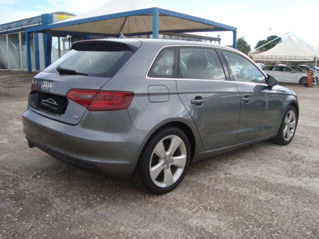 Audi A3 SPB 1.6 TDI 105 CV (ADATTA PER NEOPATENTATI)