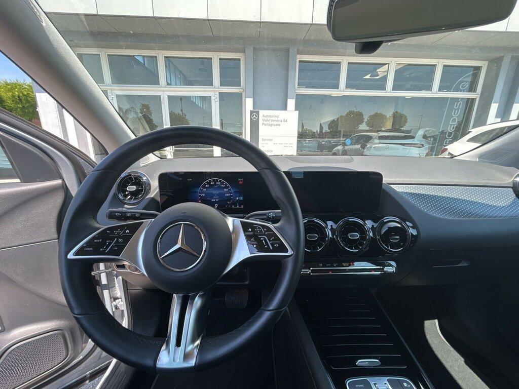 Mercedes GLA 180 180 D Advanced 8G-DCT