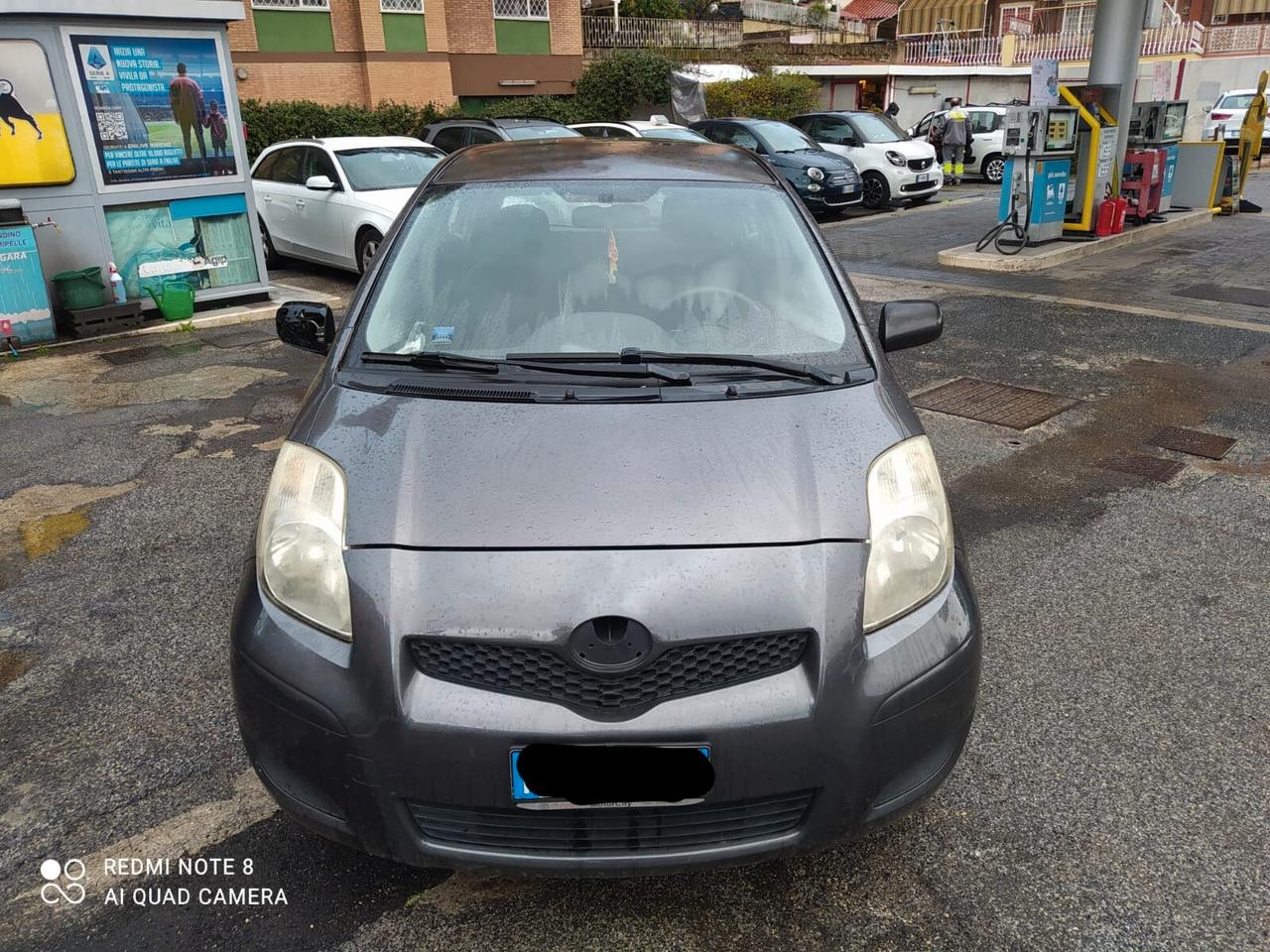 Toyota Yaris 1.0 Luxury pack