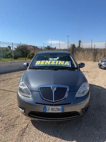 Lancia Ypsilon 1.2 69 CV Argento