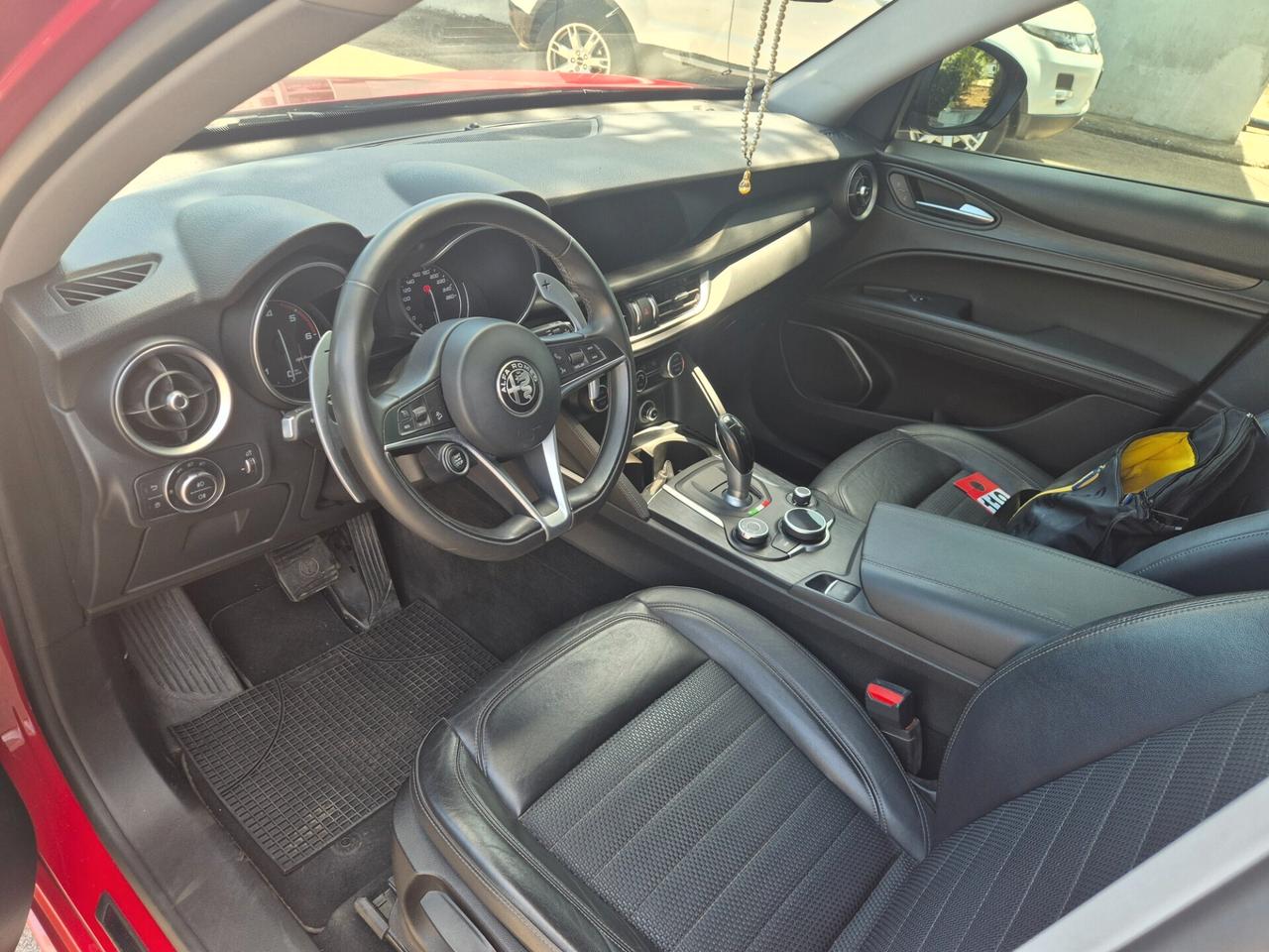 Alfa Romeo Stelvio 2.2 Turbodiesel 210 CV AT8 Q4 veloce