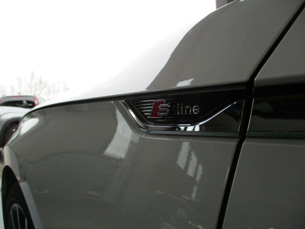 Audi A5 Cabrio 40 TFSI S tronic Sport S-LINE