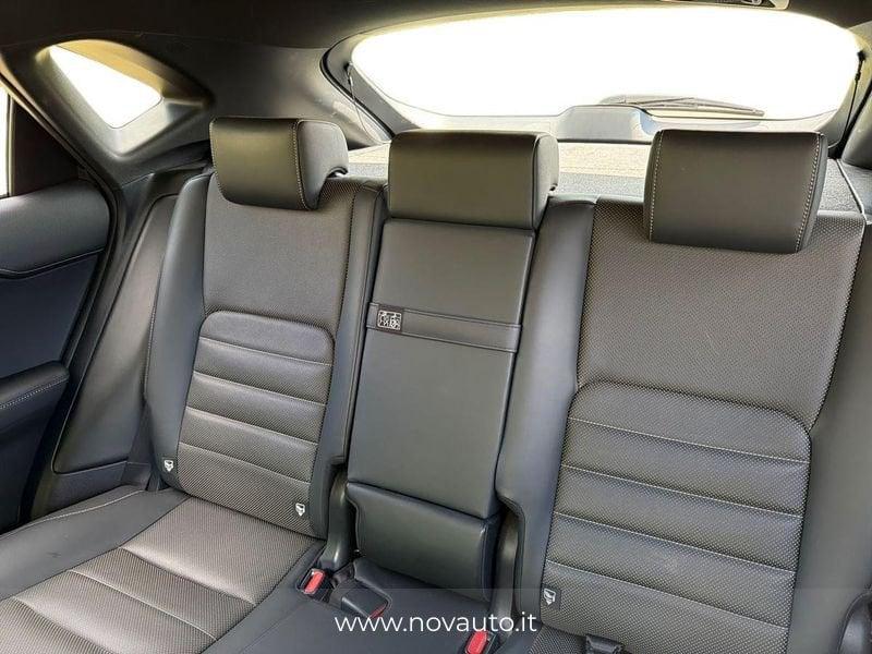 Lexus NX NX 300h 2.5 F Sport 4wd cvt