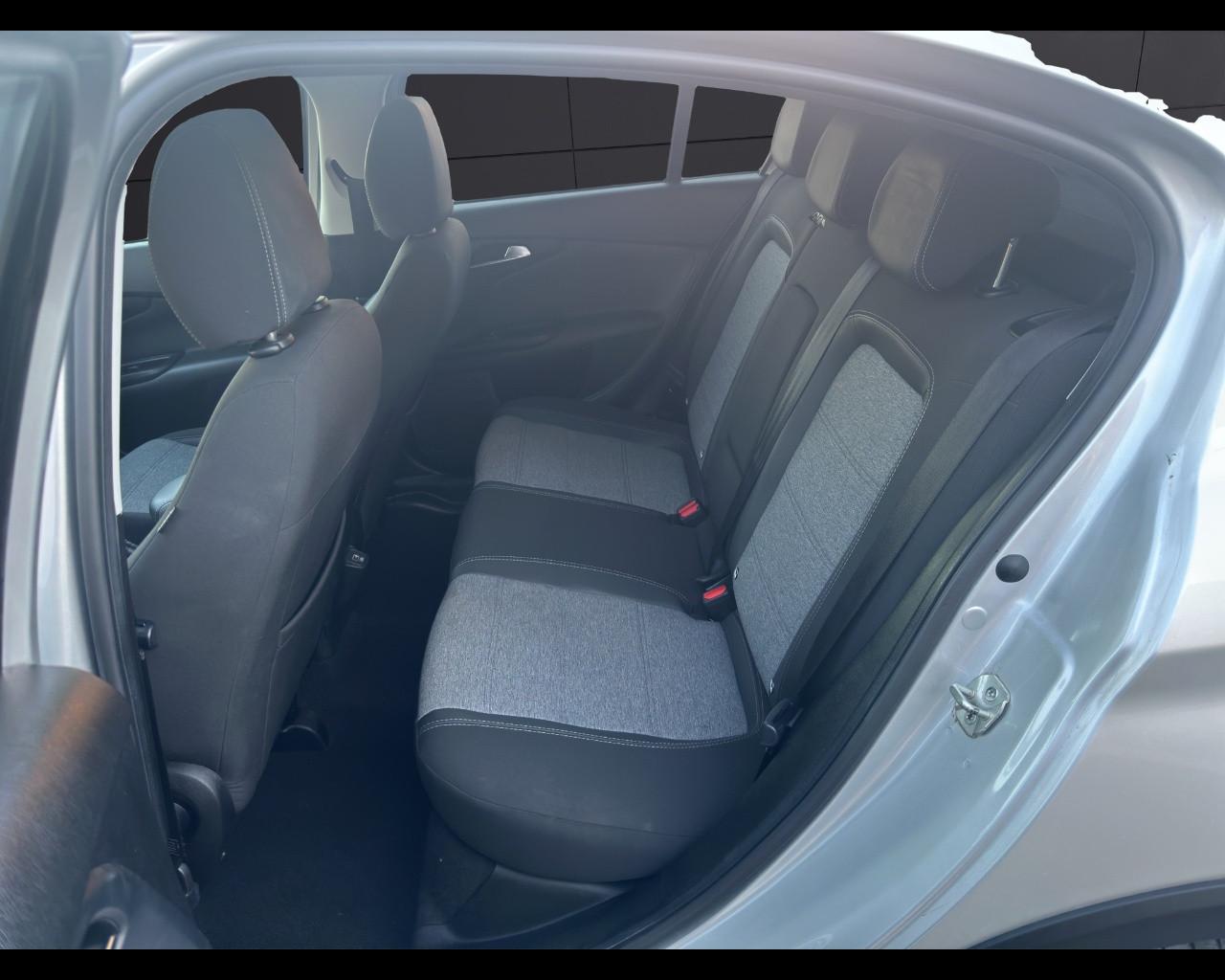 FIAT Tipo (2015-->) - Tipo 1.6 Mjt S&S 5 porte Cross