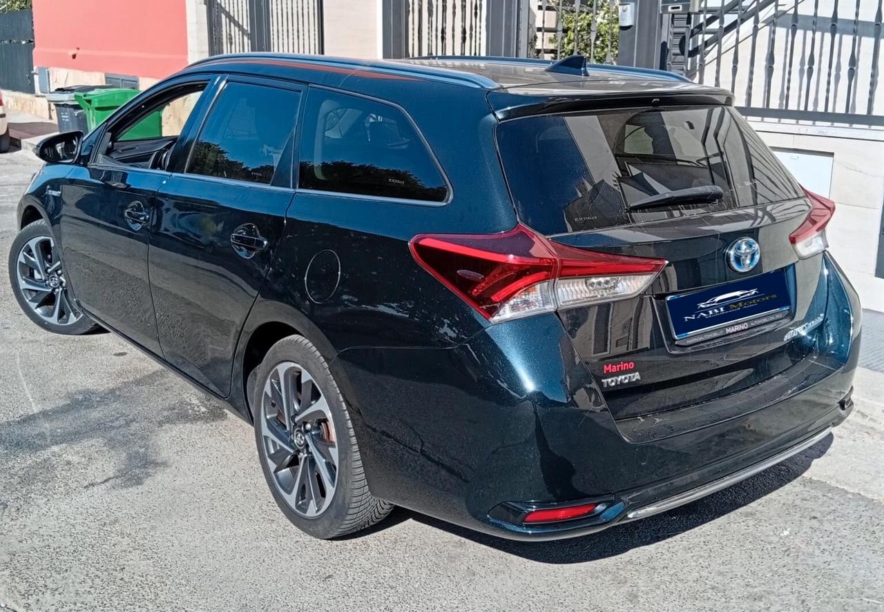 Toyota Auris Touring Sports 1.8 Hybrid Lounge