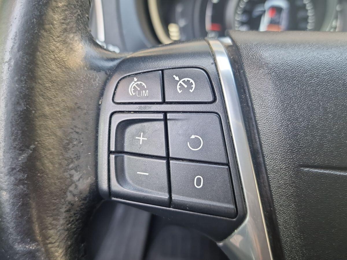 VOLVO V40 CROSS COUNTRY 2.0