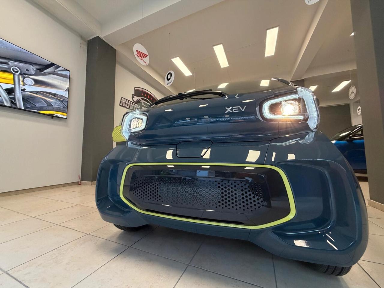 Xev Yoyo Pro rate da 150 al mese