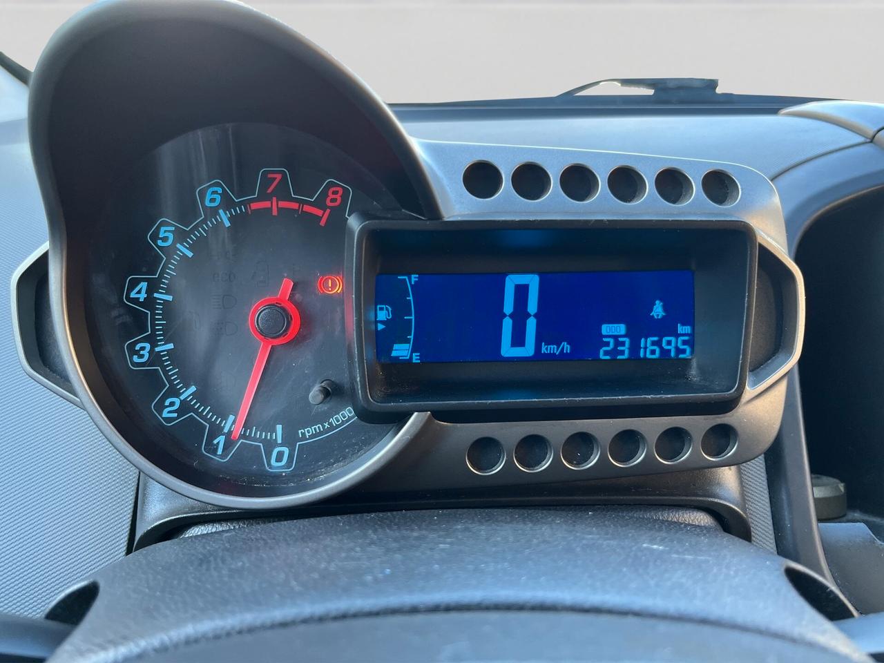 Chevrolet Aveo 1.2 GPL - TOUCHSCREEN