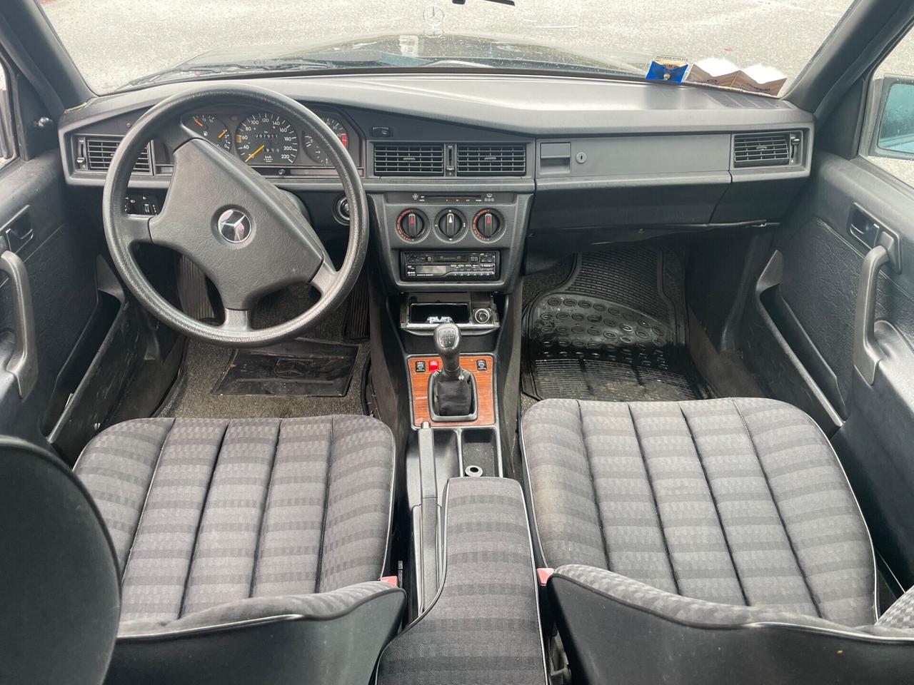 Mercedes-benz 190 1.8 E