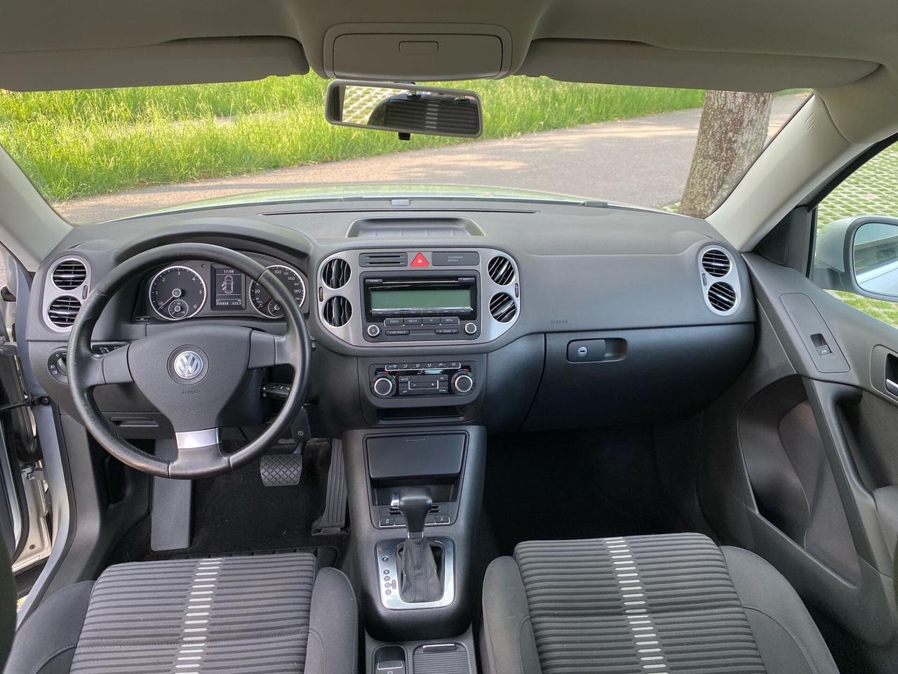 Volkswagen Tiguan 2.0 TDI DPF 4MOTION tiptronic Sport & Style