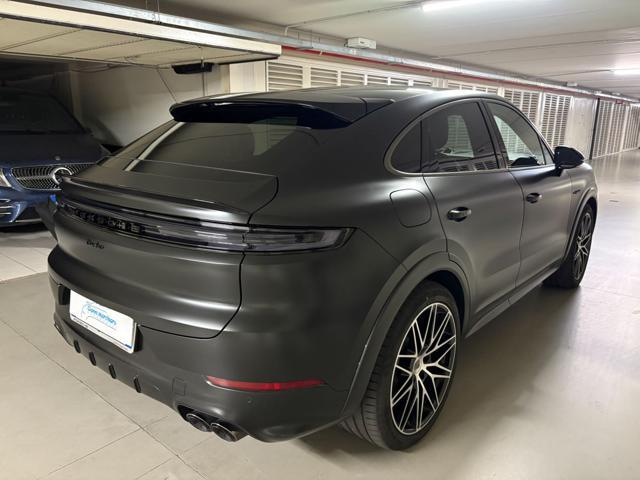 PORSCHE Cayenne Coupé 4.0 V8 Turbo E-Hybrid IVA ESPOSTA