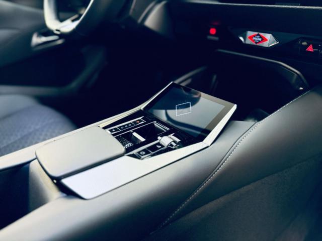 DS Automobiles DS 4 1.5 bluehdi Cross Trocadero 130cv auto