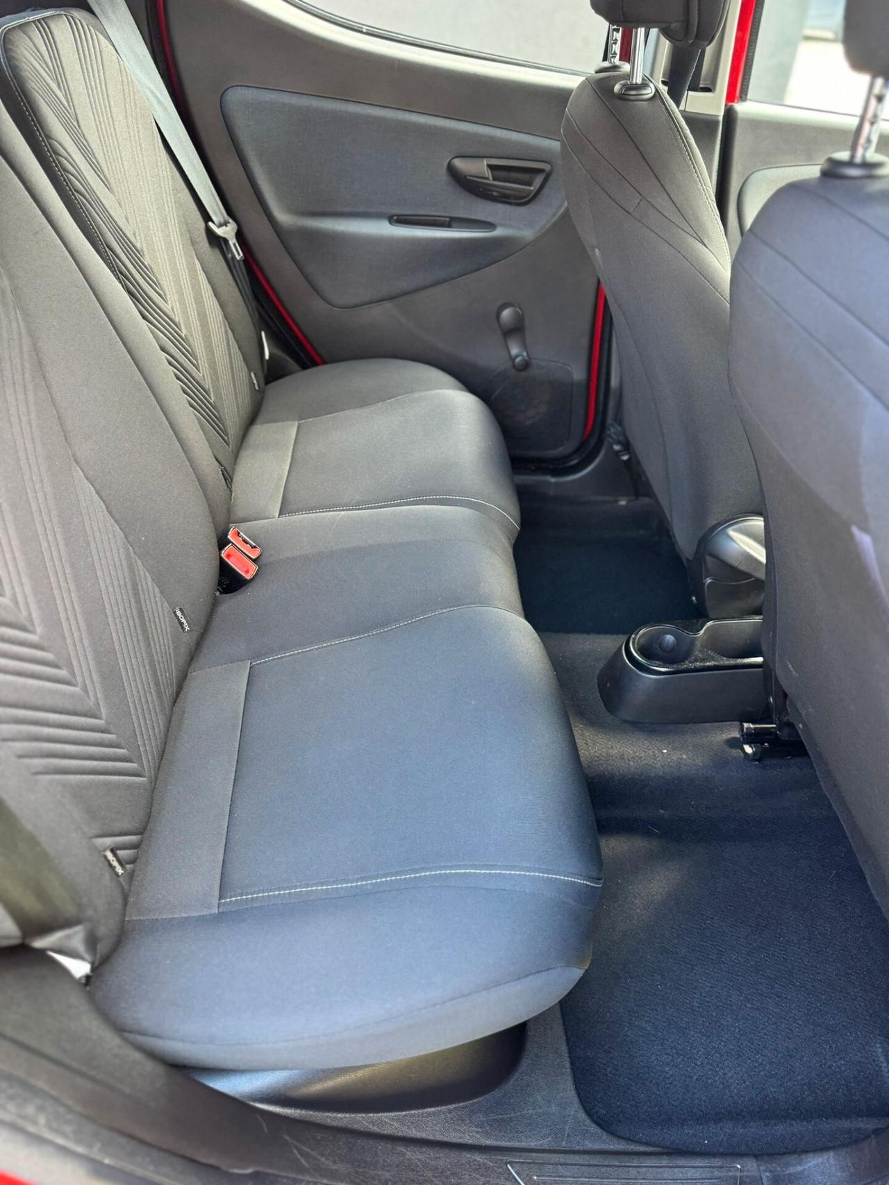 Lancia Ypsilon 1.0 FireFly 5 porte S&S Hybrid Ecochic Gold