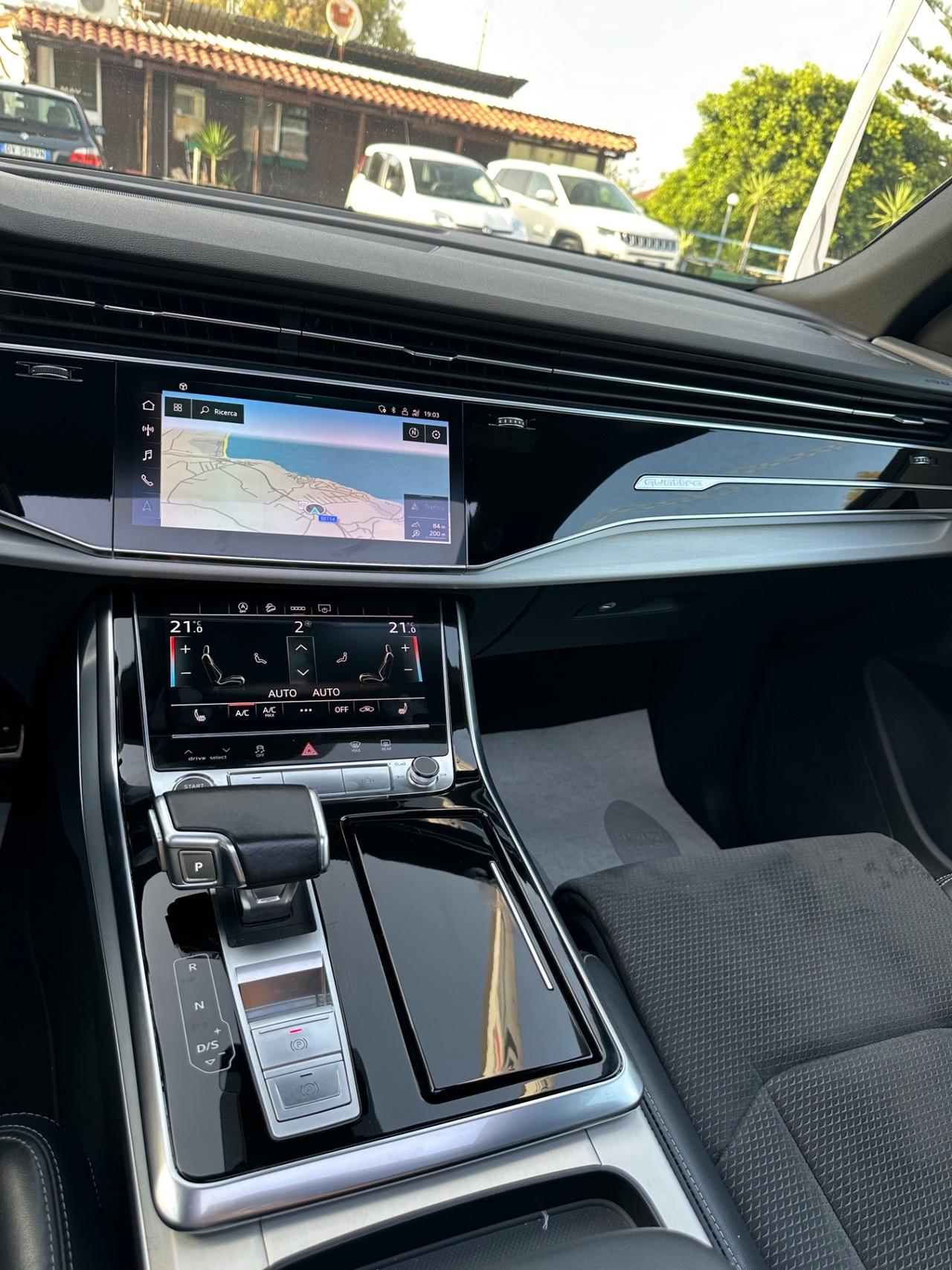 Audi Q8 50 TDI 286 CV quattro tiptronic Sport Tetto apribile