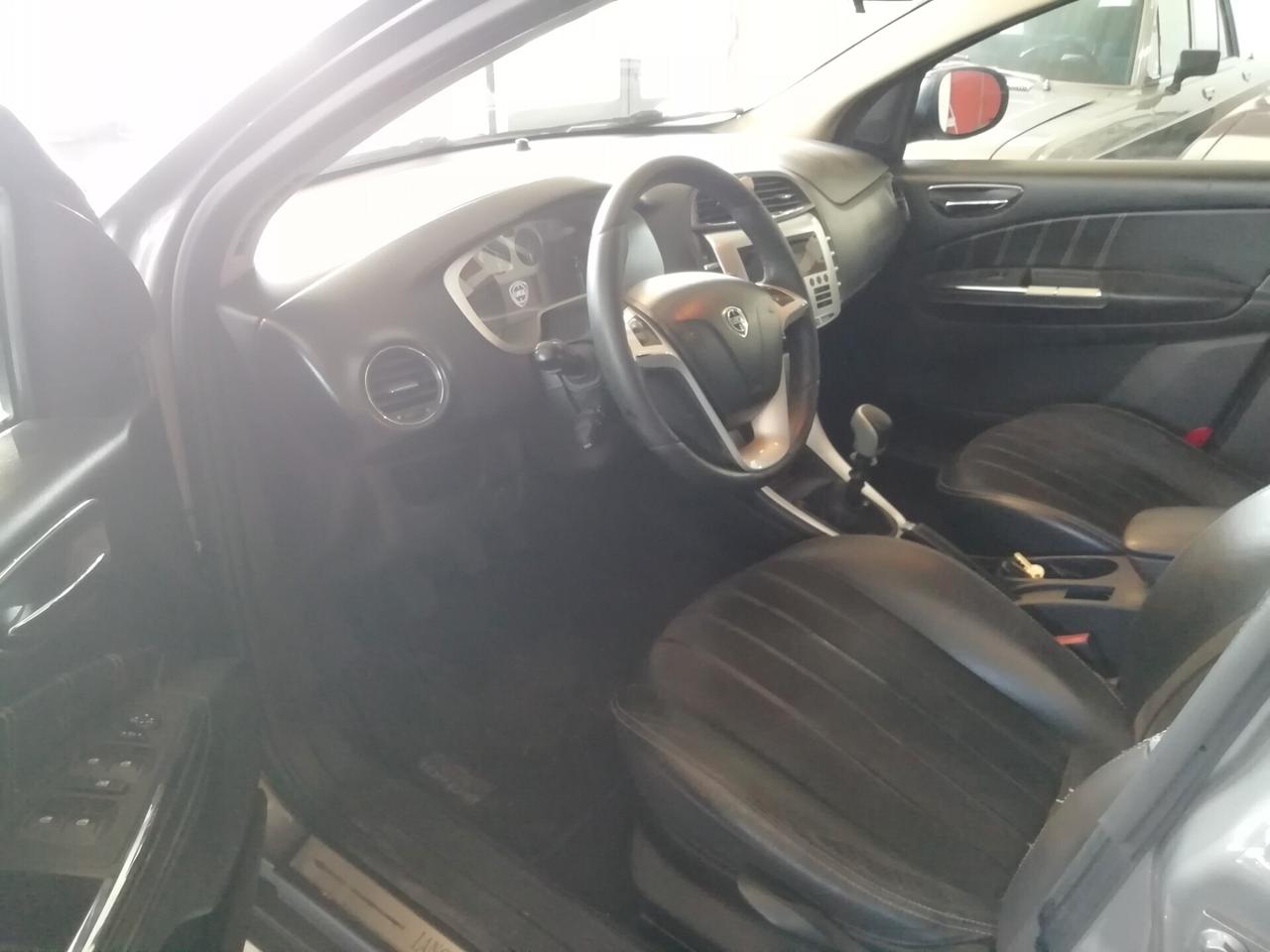 Lancia Delta 1.6 MJT DPF Argento