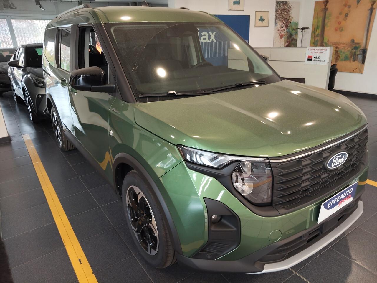 Ford Tourneo Courier 1.0 EcoBoost Powershift Titanium
