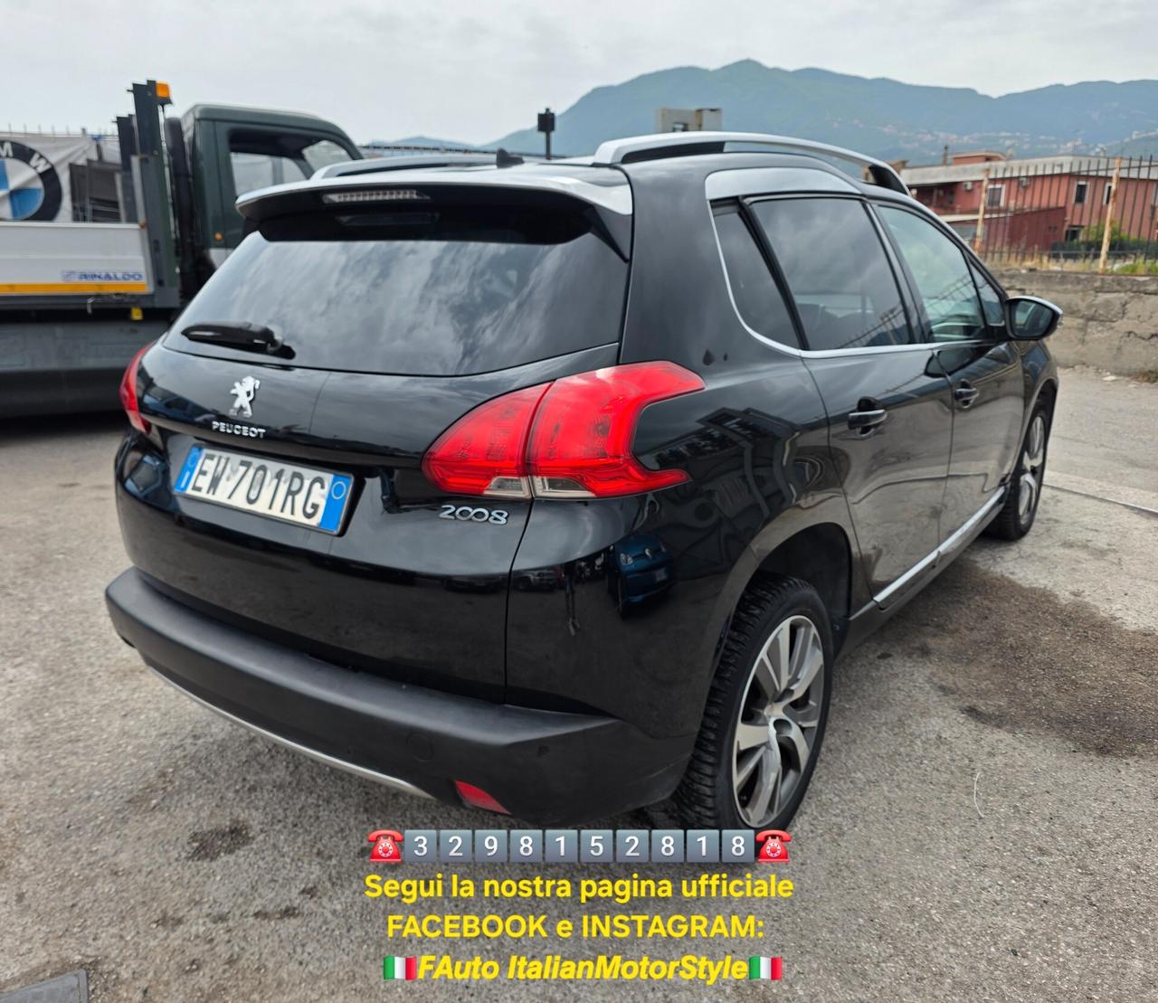 Peugeot 2008 1.6 e-HDi 115 CV Stop&Start Féline