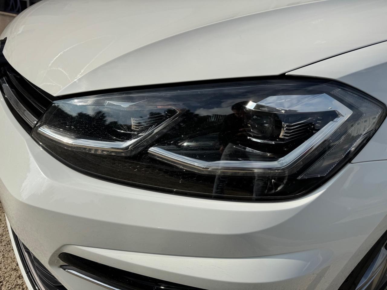 Vw Golf 2.0 TDI - R.LINE - FARI LED - 2019