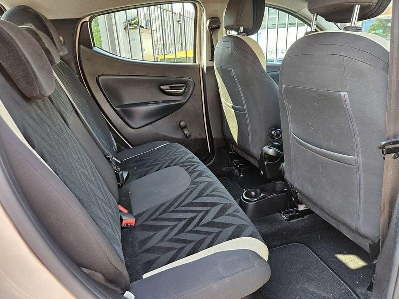 Lancia Ypsilon 1.2 69 CV Opening Edition