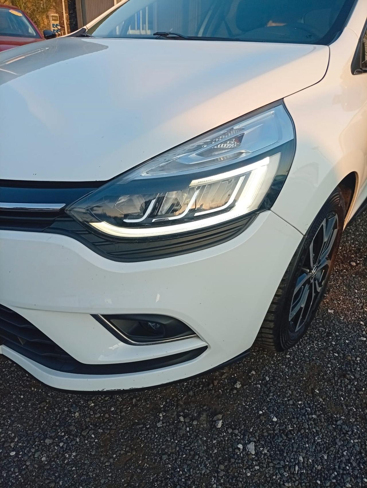 Renault Clio dCi 8V 75 CV 5 porte Moschino Life