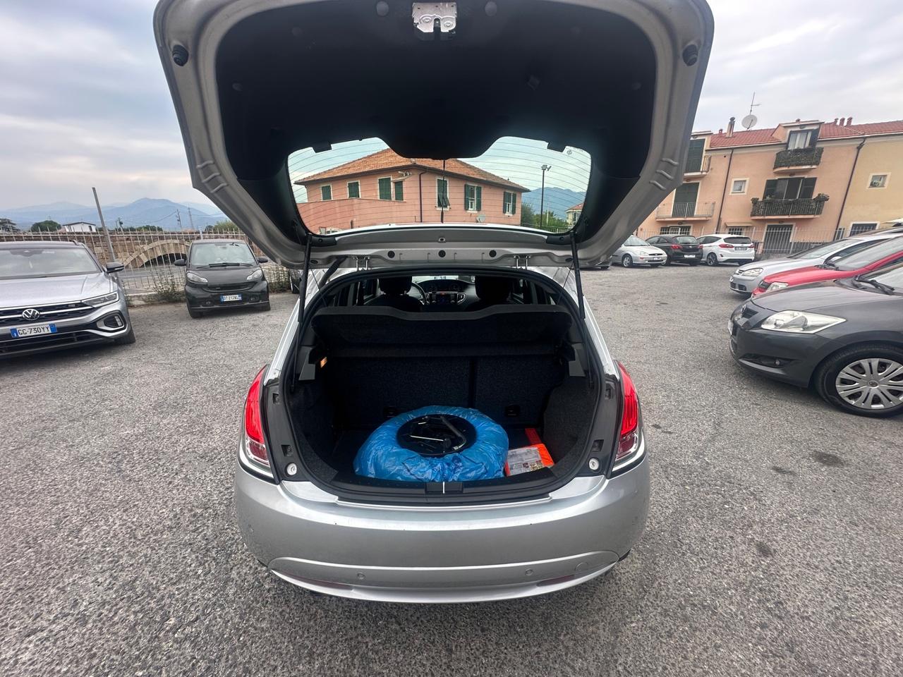 Lancia Ypsilon 1.2 69 CV 5 porte GPL Platinum