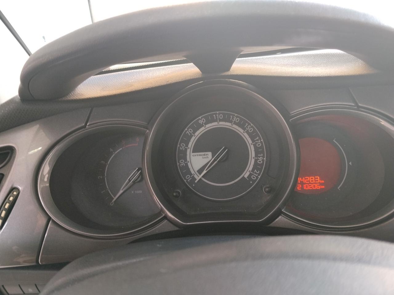 Citroen C3 1.4 diesel 2015 CON GARANZIA