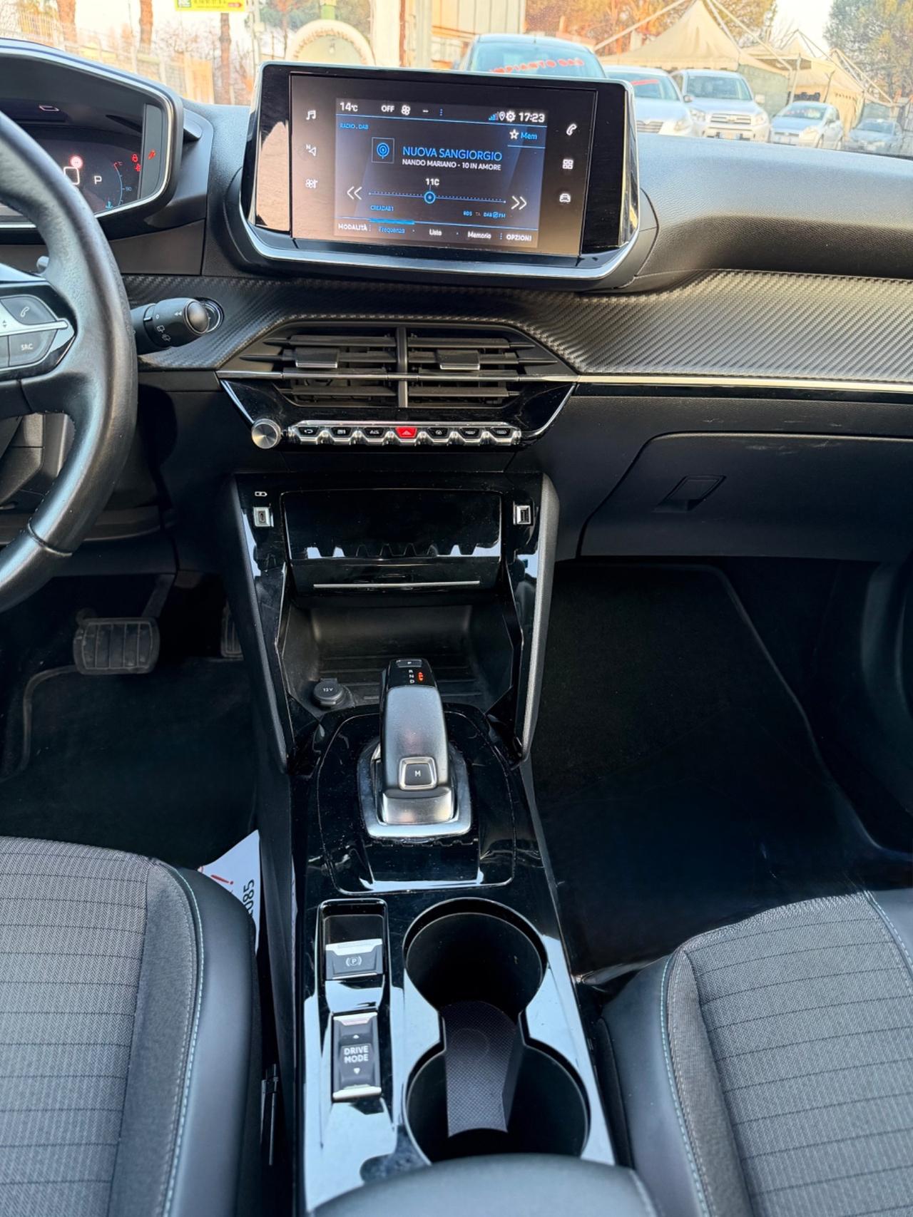 Peugeot 2008 BlueHDi 130 S&S EAT8 Allure