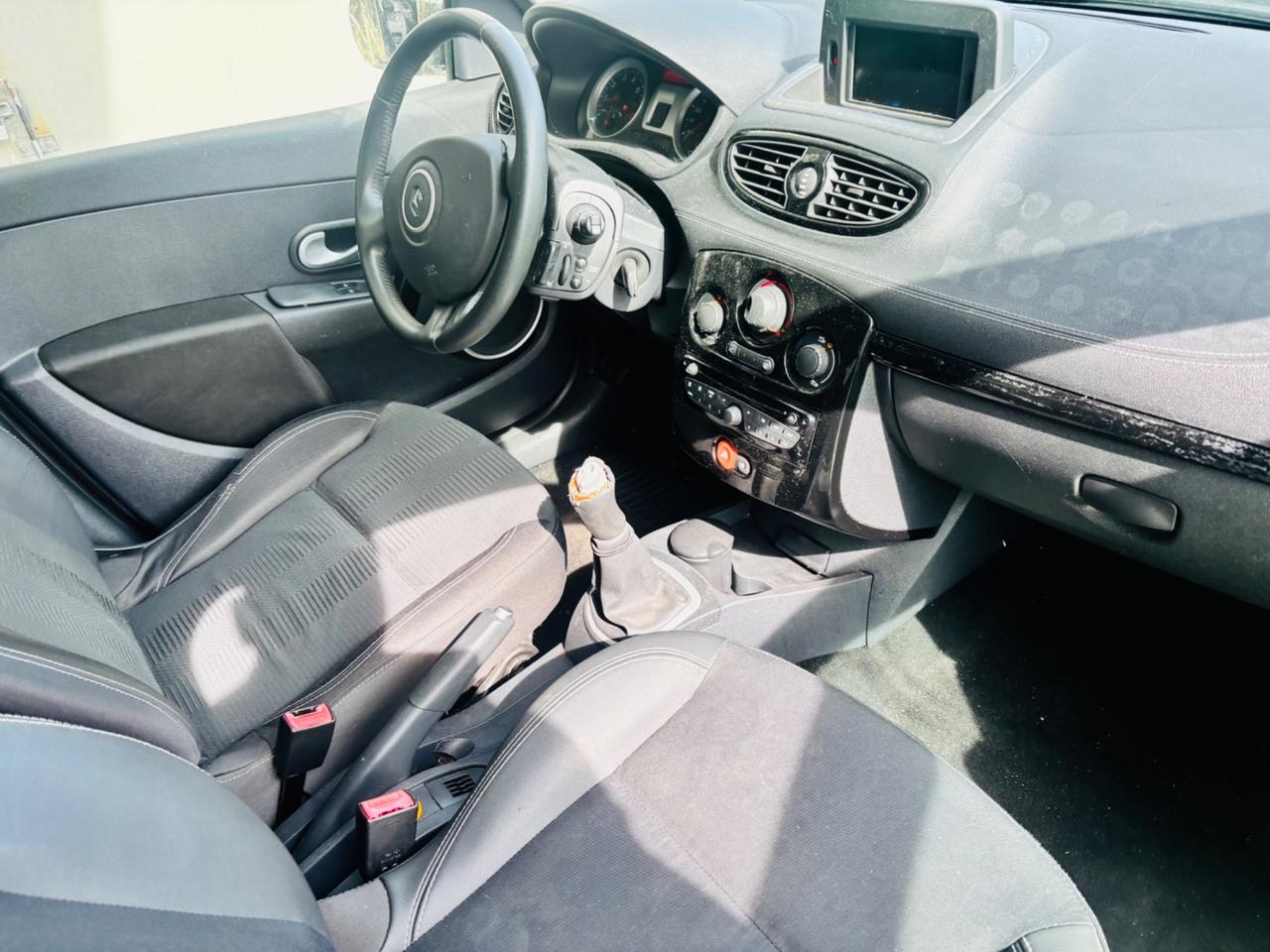Renault Clio 1.2 16V 5 porte GPL Yahoo!