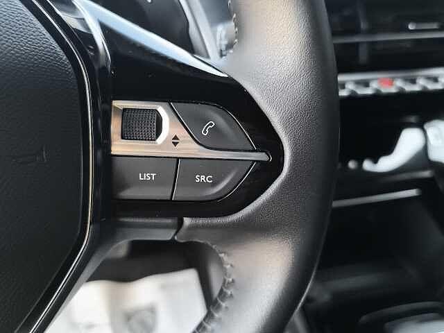 Peugeot 2008 PureTech 130 S&S EAT8 Allure