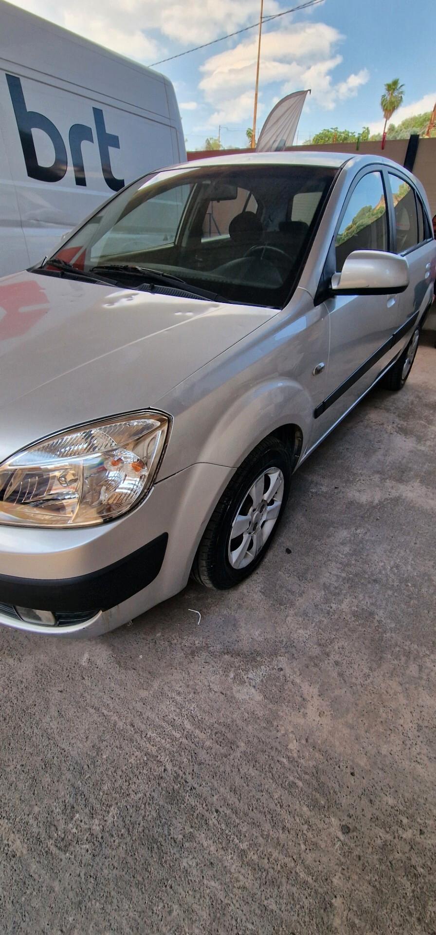 Kia Rio 1.5 16V CRDi 5p. LX Easy