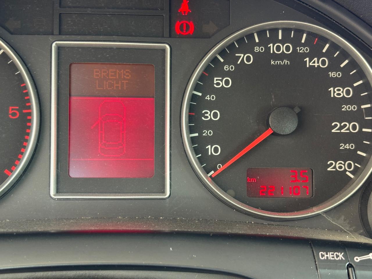 Audi A4 2.0 16V TDI Avant 220000km TETTO XENO