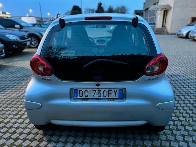 Toyota Aygo 1.0 12V VVT-i 5 porte Sol
